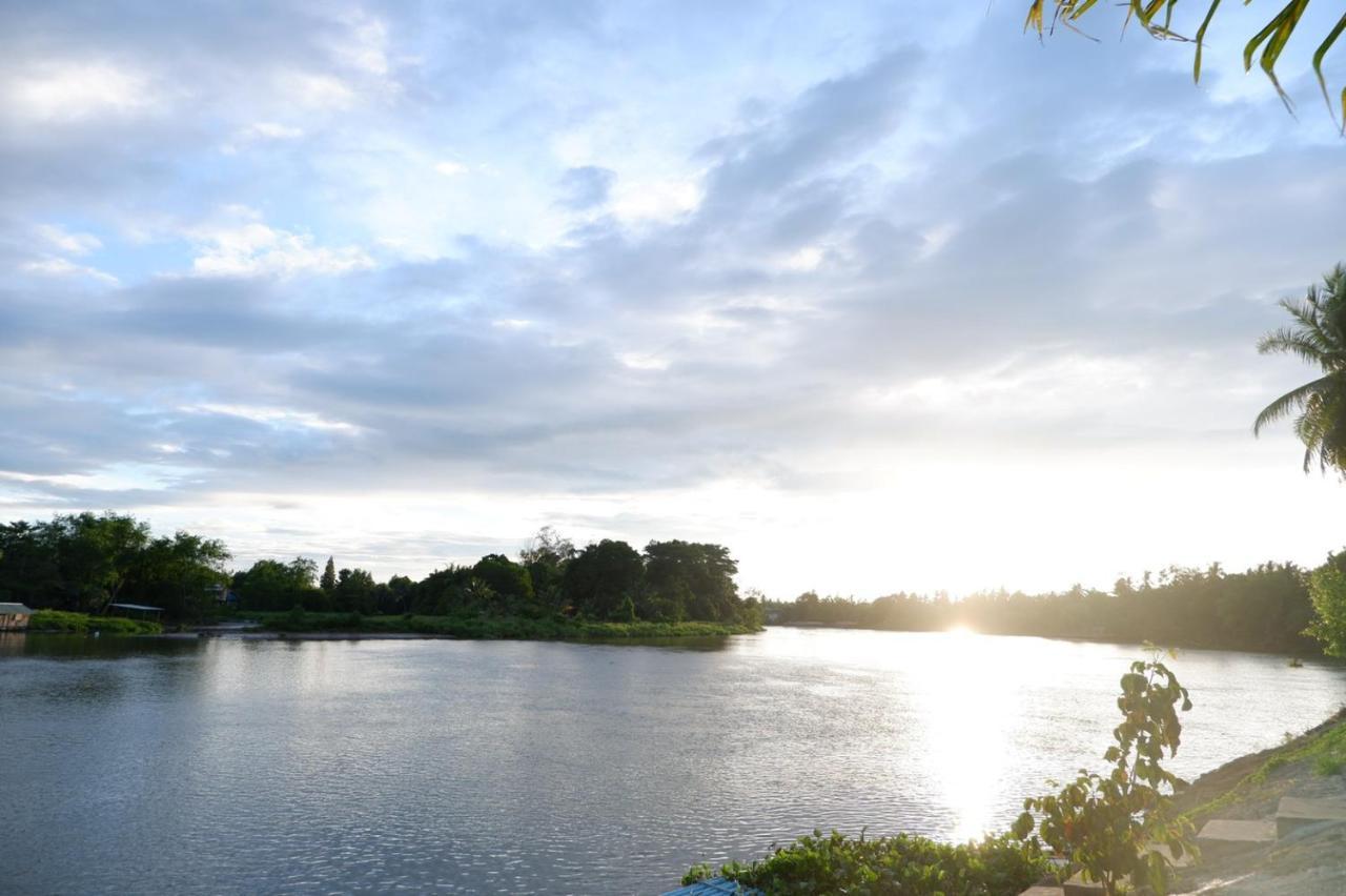 Baantia Chomtawan Bed and Breakfast Surat Thani Exteriör bild