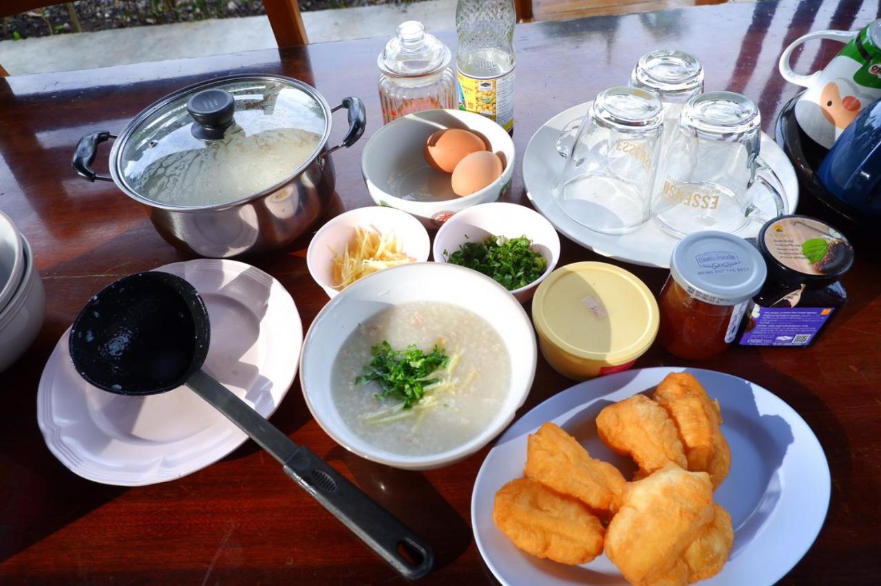 Baantia Chomtawan Bed and Breakfast Surat Thani Exteriör bild