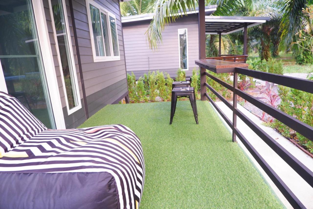Baantia Chomtawan Bed and Breakfast Surat Thani Exteriör bild
