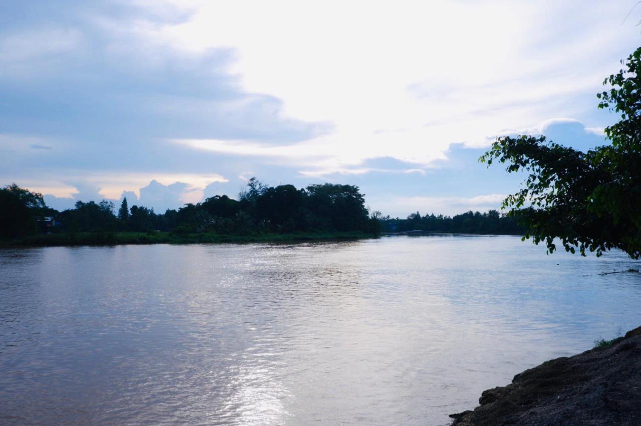 Baantia Chomtawan Bed and Breakfast Surat Thani Exteriör bild