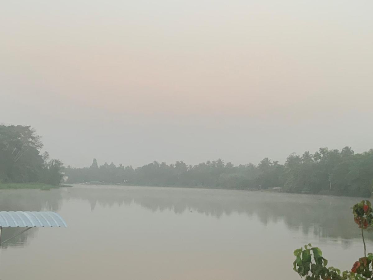 Baantia Chomtawan Bed and Breakfast Surat Thani Exteriör bild
