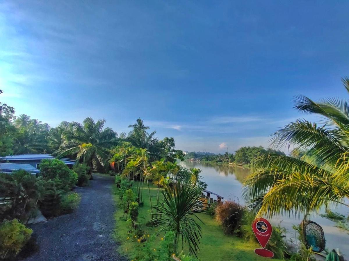 Baantia Chomtawan Bed and Breakfast Surat Thani Exteriör bild
