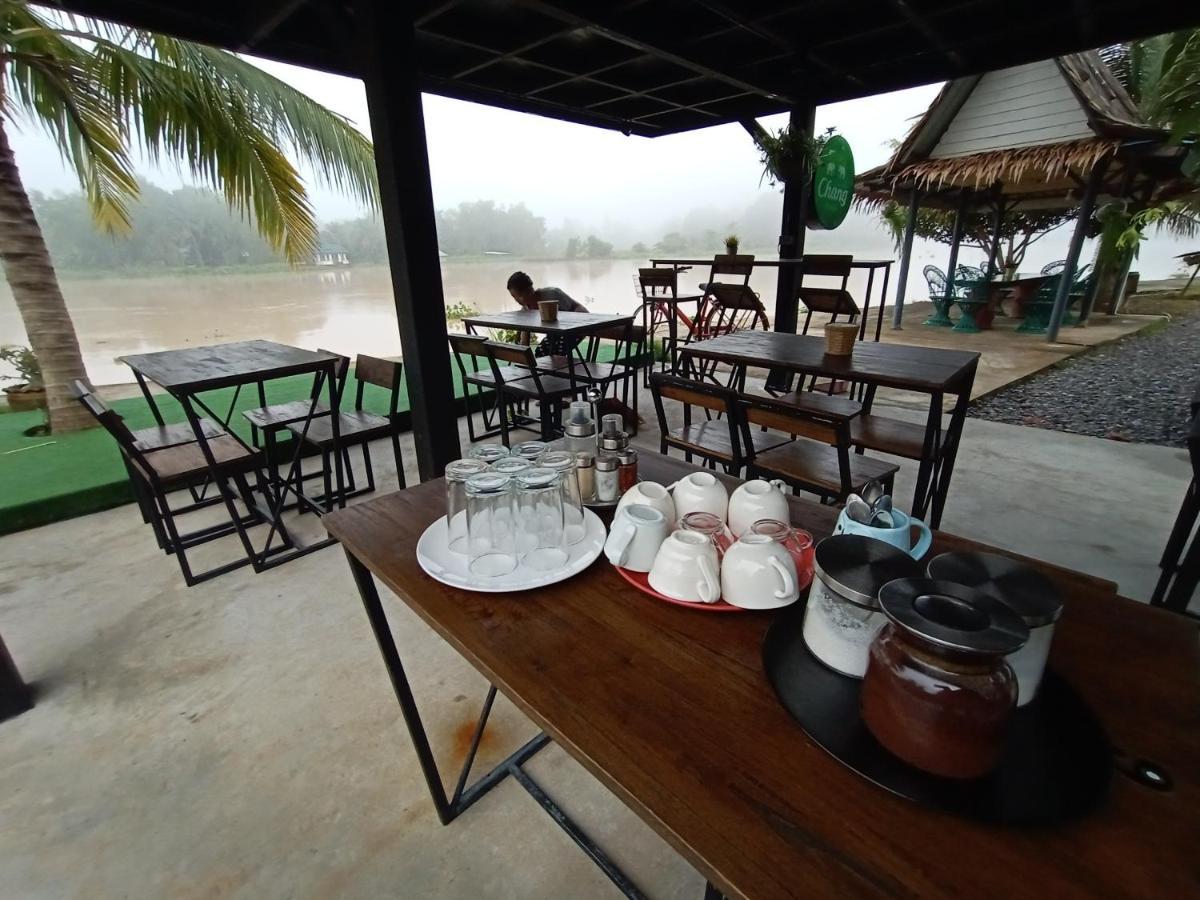 Baantia Chomtawan Bed and Breakfast Surat Thani Exteriör bild